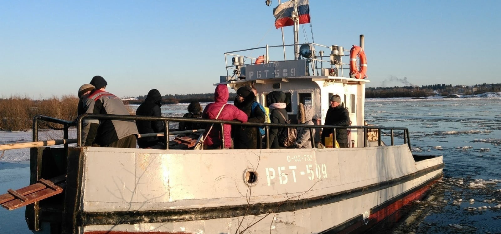 Временно прекращено паромное сообщение в Великоустюгском районе